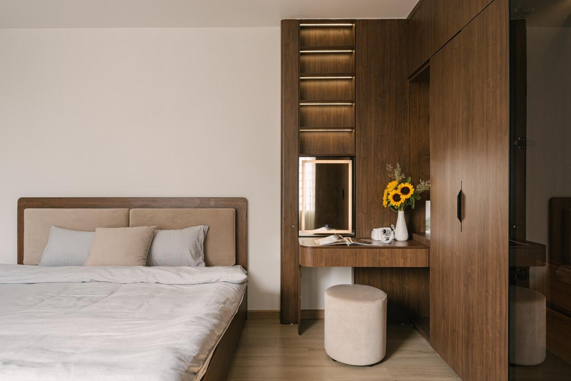 Crescendo Stylist Lakeview Hanoi